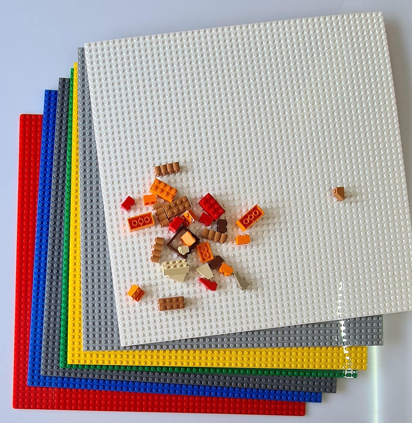 BASEPLATE 50x50 Studs L/green Generic Brand