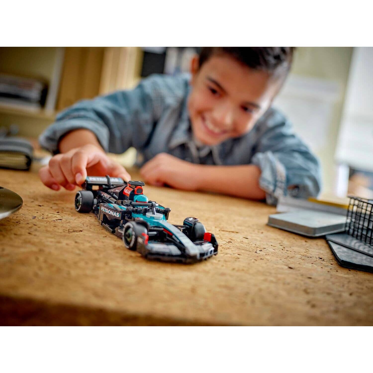 LEGO 77244 Mercedes-AMG F1 W15 Race Car - Speed Champions