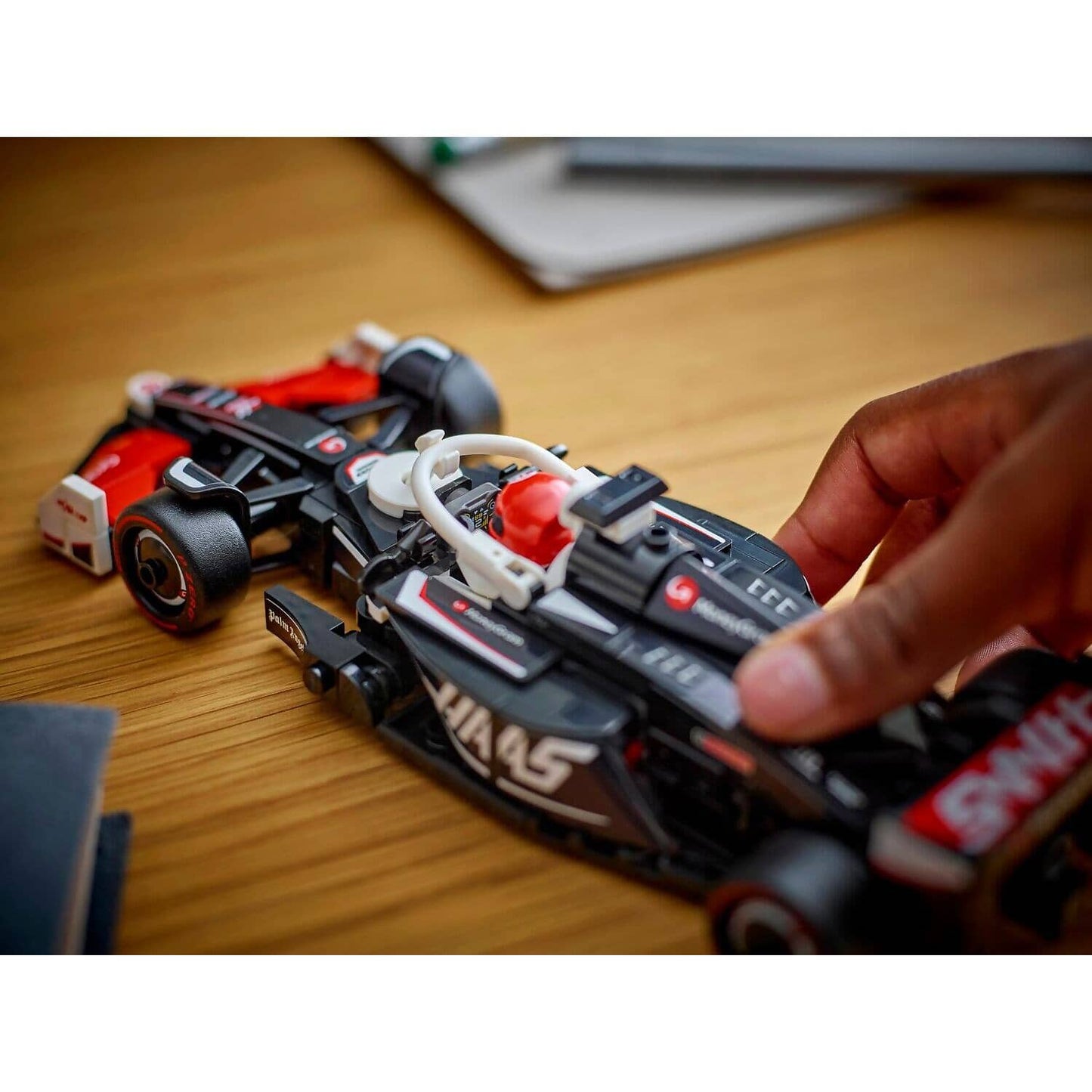 LEGO 77250 MoneyGram Haas F1® Team VF-24 Race Car - Speed Champions