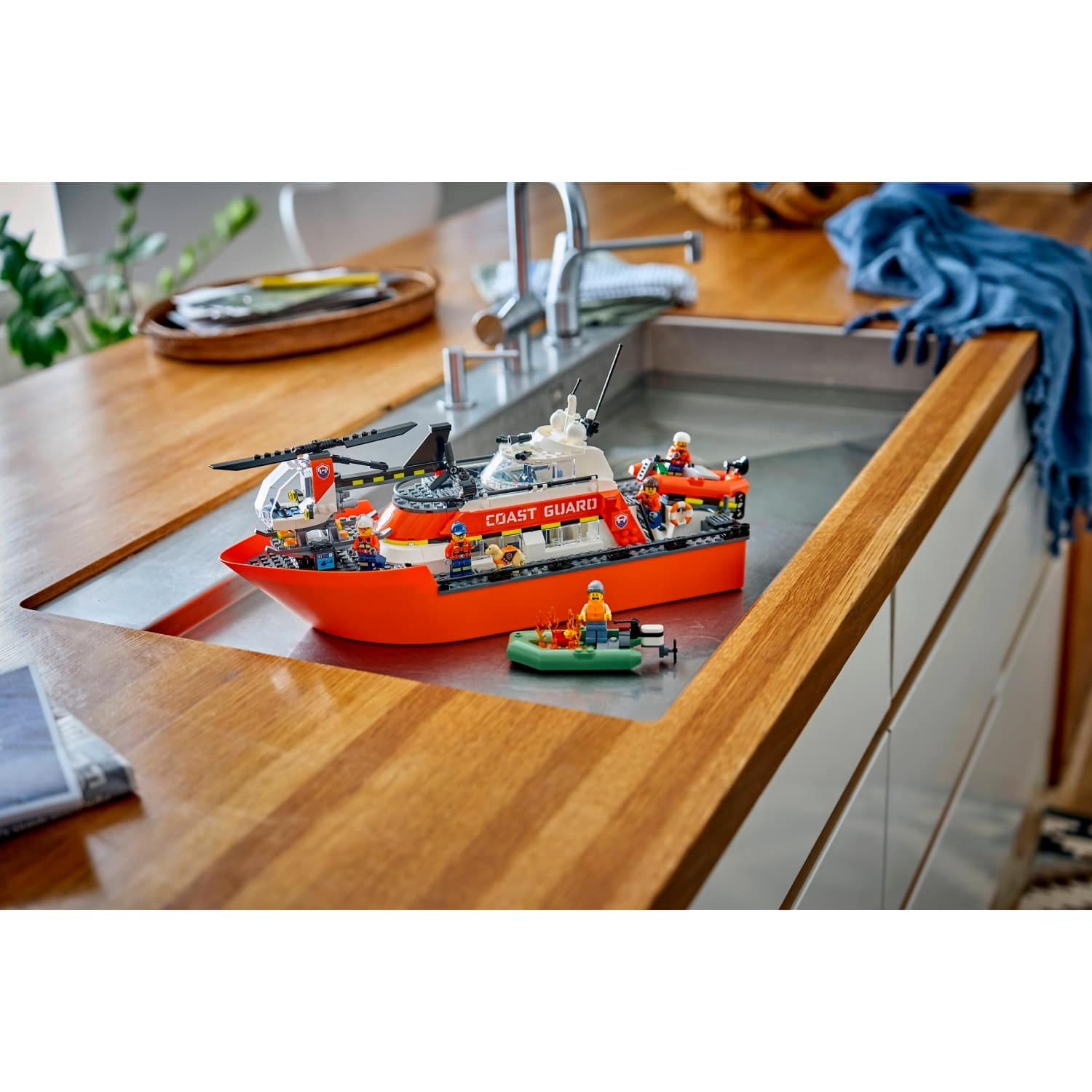LEGO 60504 Coast Guard Rescue Boat & Helicopter - City