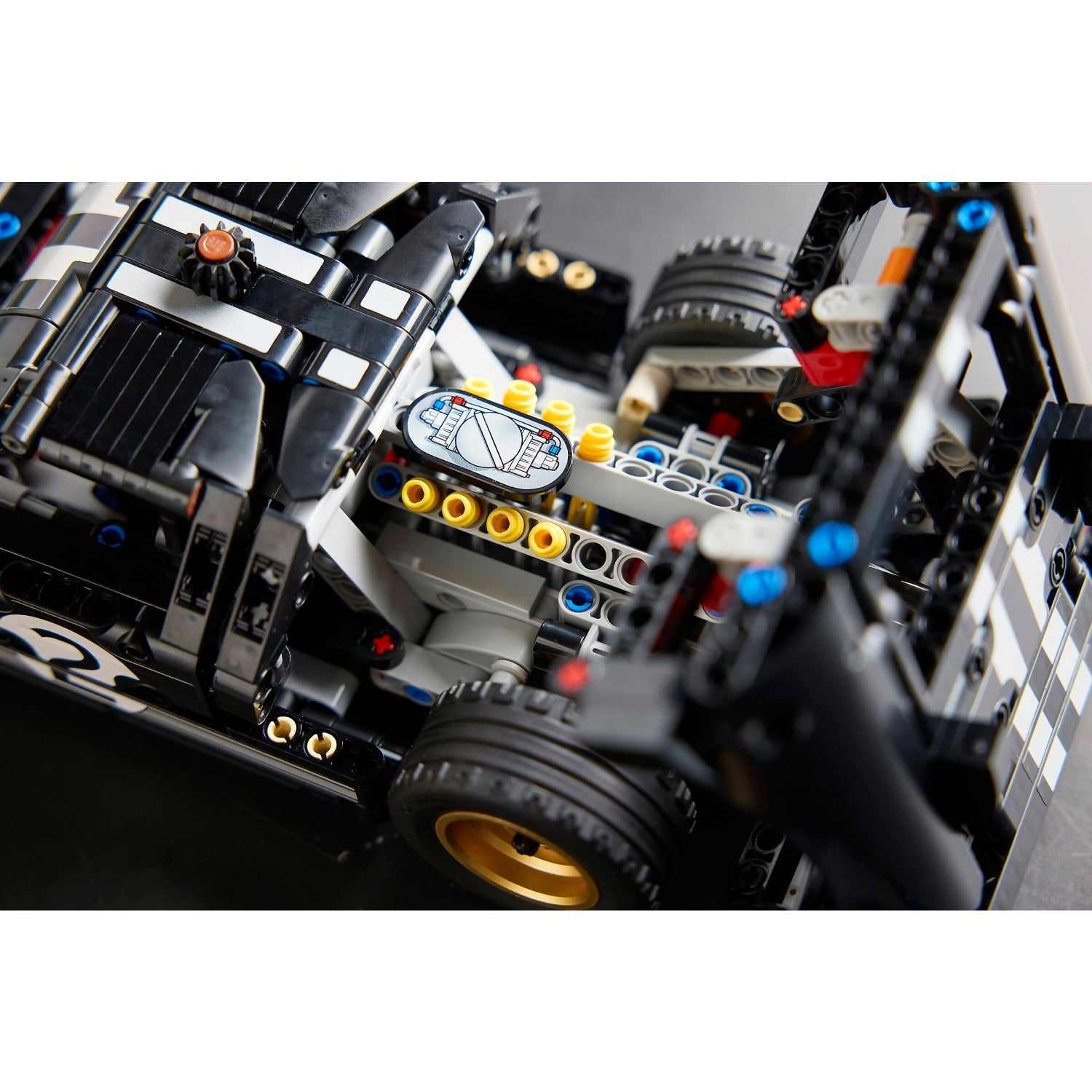 LEGO 42223 1966 Ford GT40 MKII Race Car - Technic