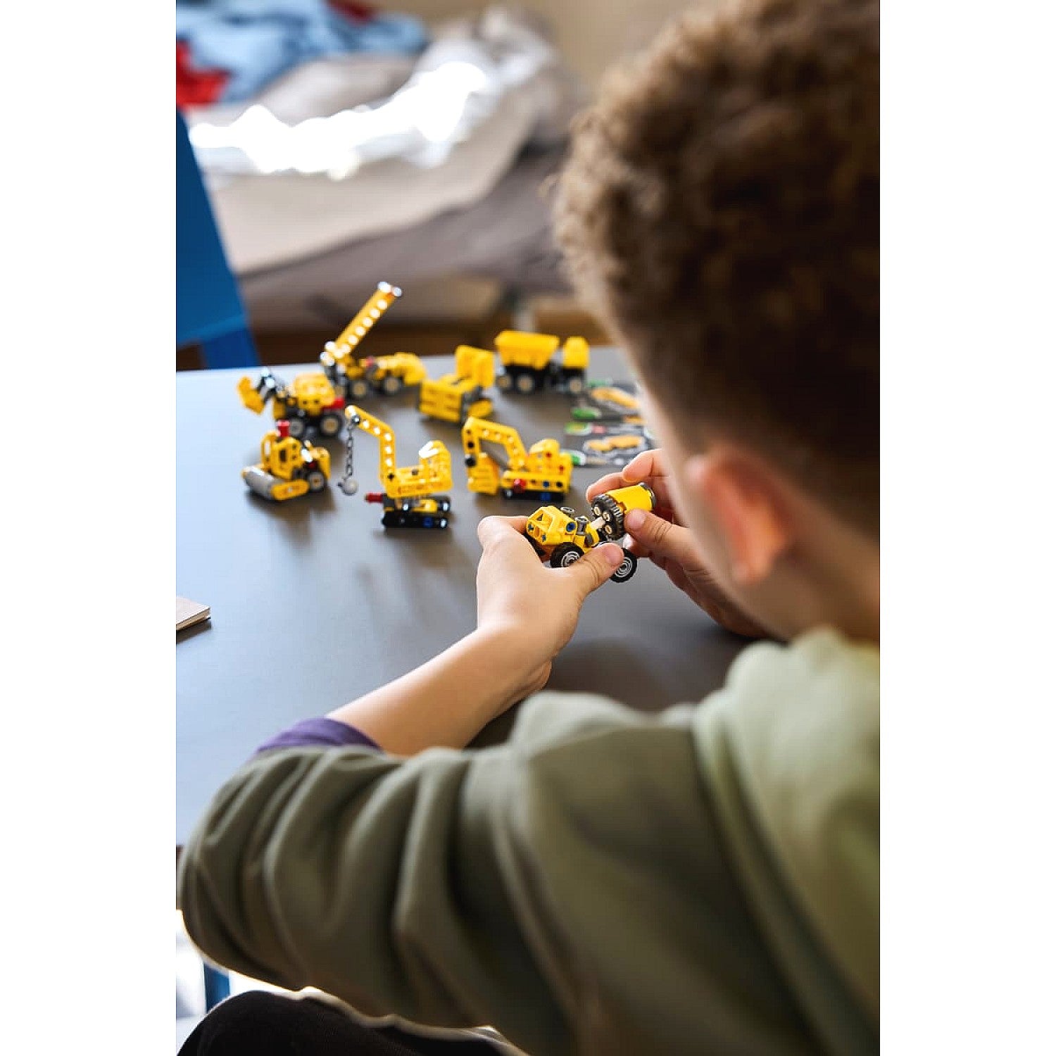LEGO 42233 Mighty Machines Series 1 - Technic