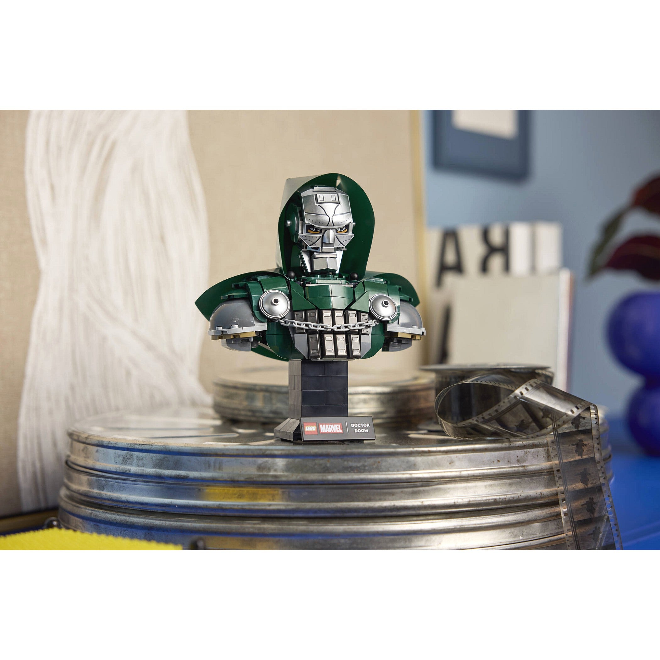 LEGO 76345 Doctor Doom Bust - Marvel Super Heroes
