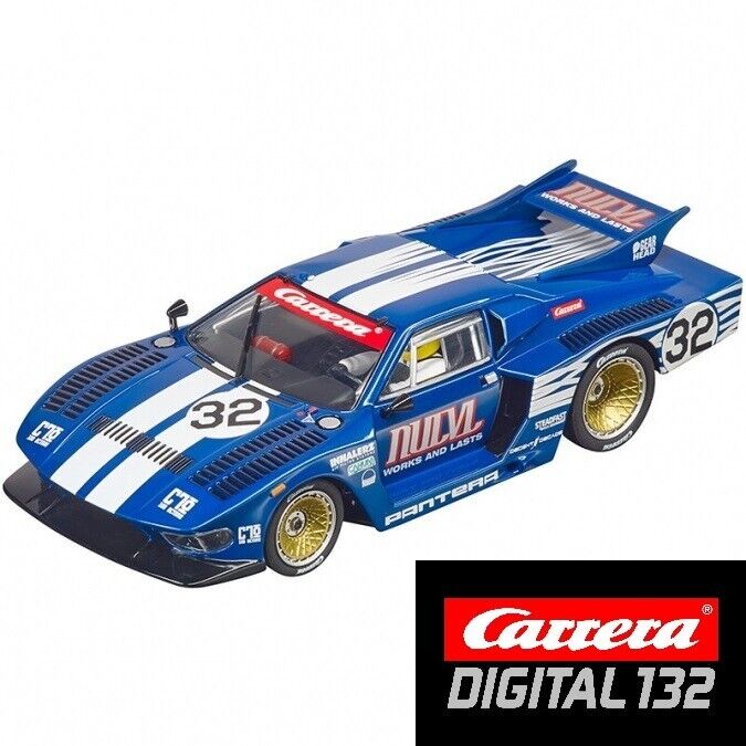 Carrera - Digital 1:32 - De Tomaso Pantera Gr 5 No.32 - Slot Car Also Suits Scalextric
