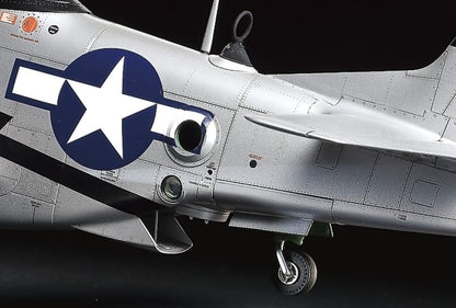 Tamiya -  1:32 North American P-51d/k Mustang Pacific Theater