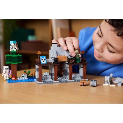 LEGO 21261 The Wolf Stronghold - Minecraft