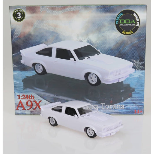 DDA Collectibles -  1:24 Scale - Holden Torana A9X Slammed Sealed Body Opening Bonnet with Engine - Plastic Diecast Model Kit