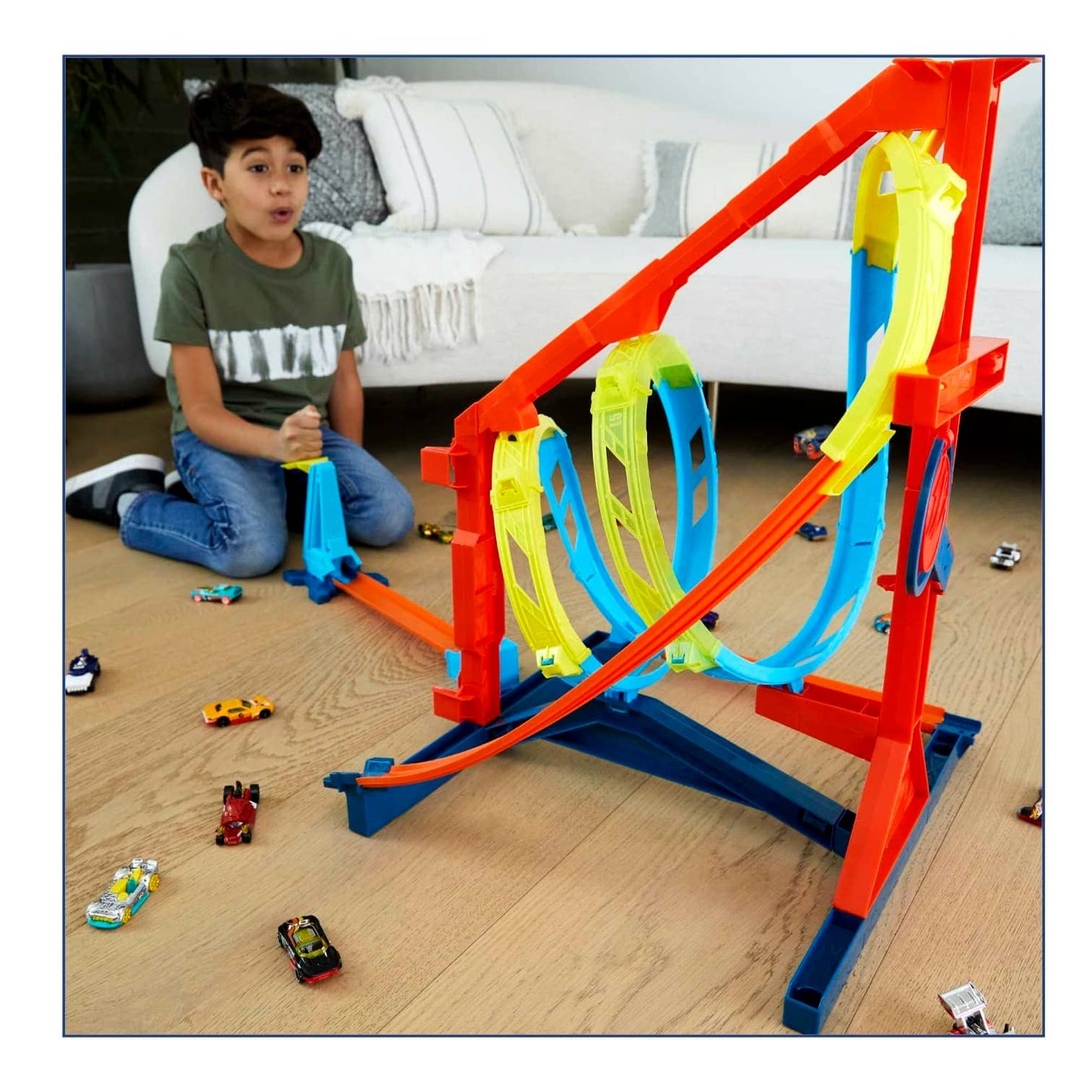 Hot Wheels - ® - Track Builder Unlimited Corkscrew Twist Kit  Mattel