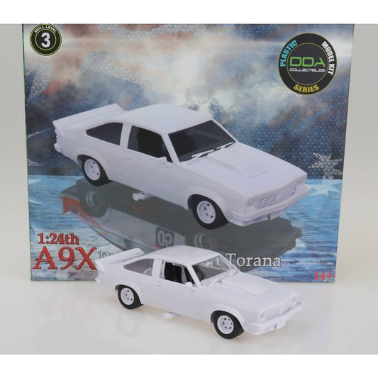 DDA Collectibles -  1:24 Scale - Holden Torana A9X Racing Sealed Body Opening Bonnet with Engine - Plastic Diecast Model Kit