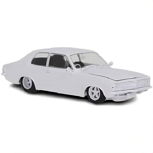 DDA Collectibles -  1:24 Scale - Torana LC V8 Custom Sealed Body Opening Bonnet with Engine - Plastic Diecast Model Kit
