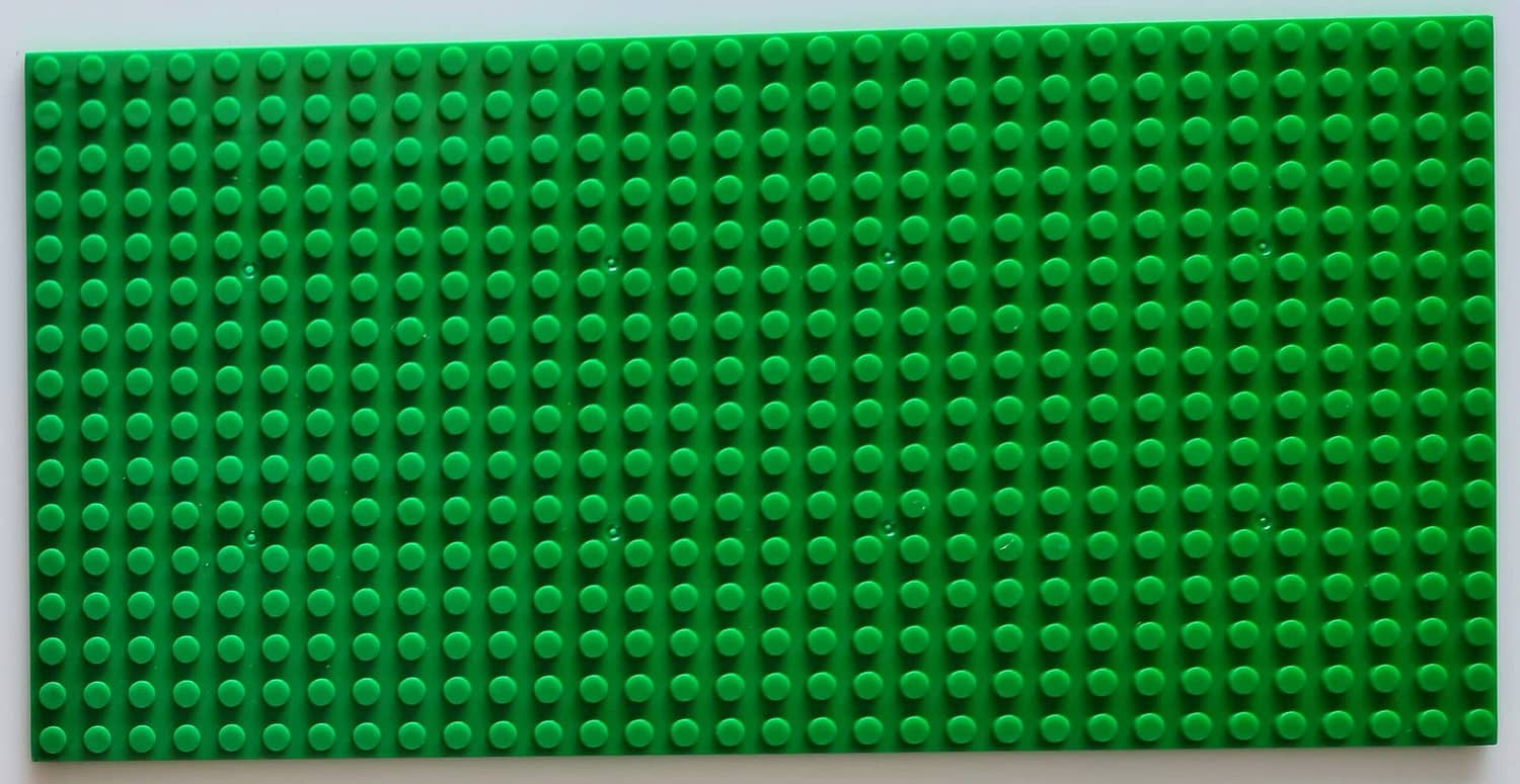 BASEPLATE Double Sided 16x32 Studs D/green Generic Brand