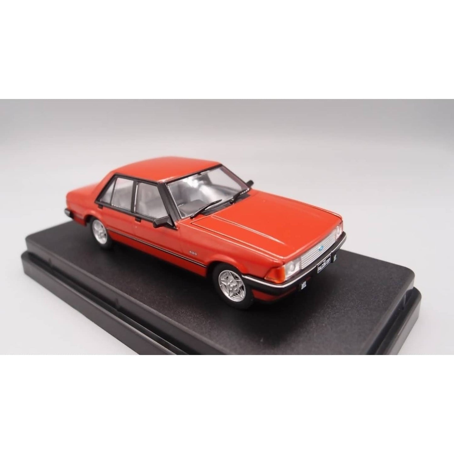 DDA Collectibles -  1:43 Scale - Chestnut XD 1982 Ford ESP Falcon - Diecast Model