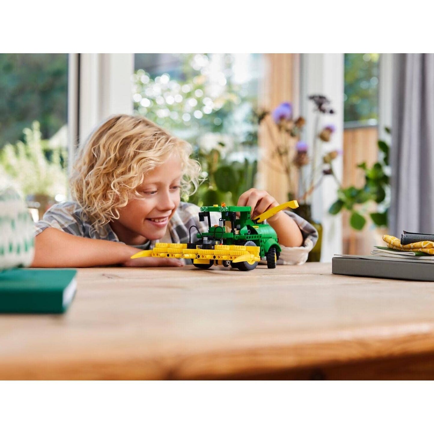 LEGO 42168 John Deere 9700 Forage Harvester - Technic