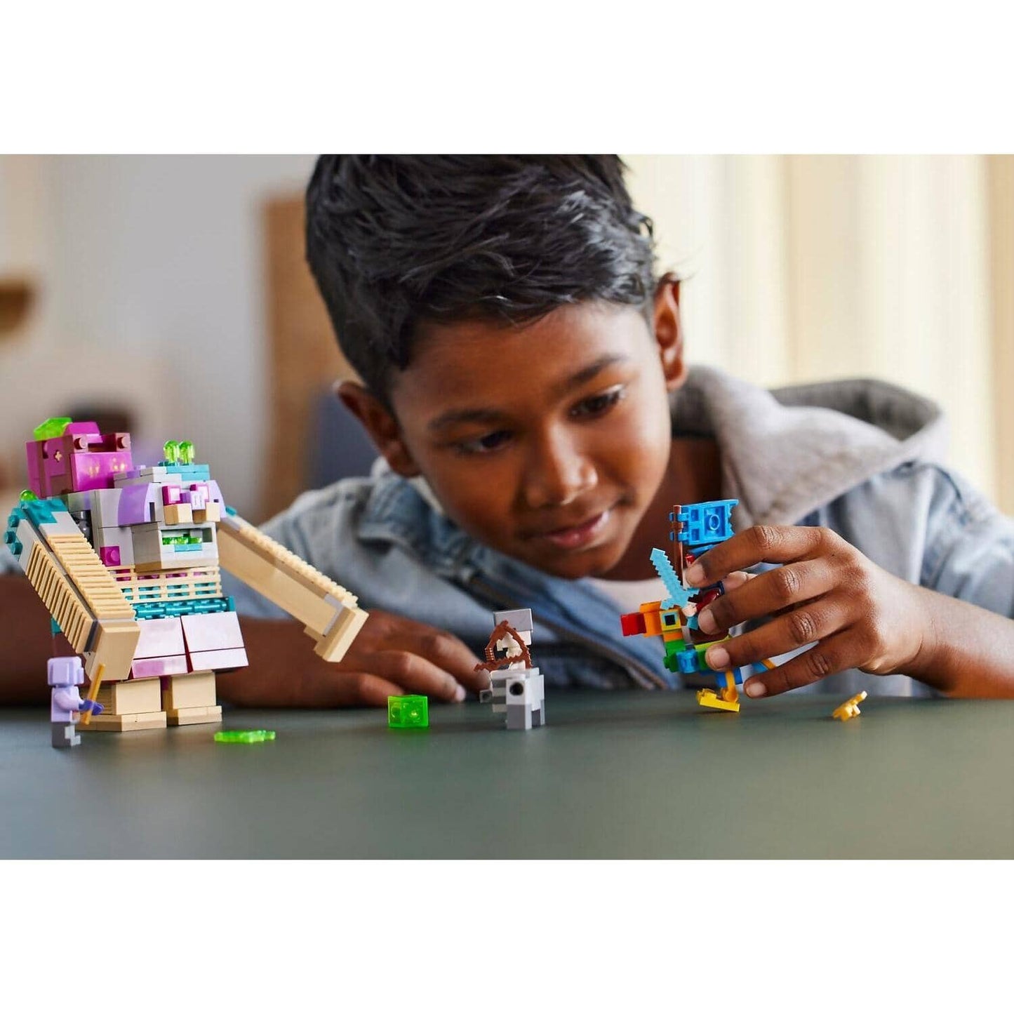 LEGO 21257 The Devourer Showdown - Minecraft