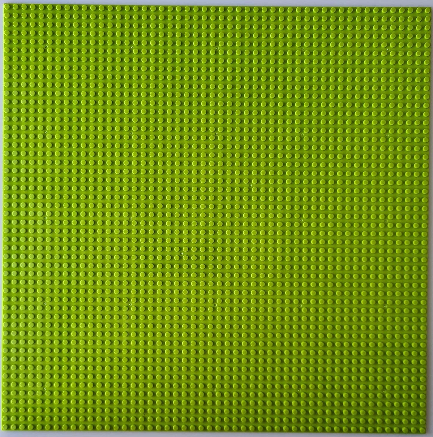 BASEPLATE 50x50 Studs L/green Generic Brand