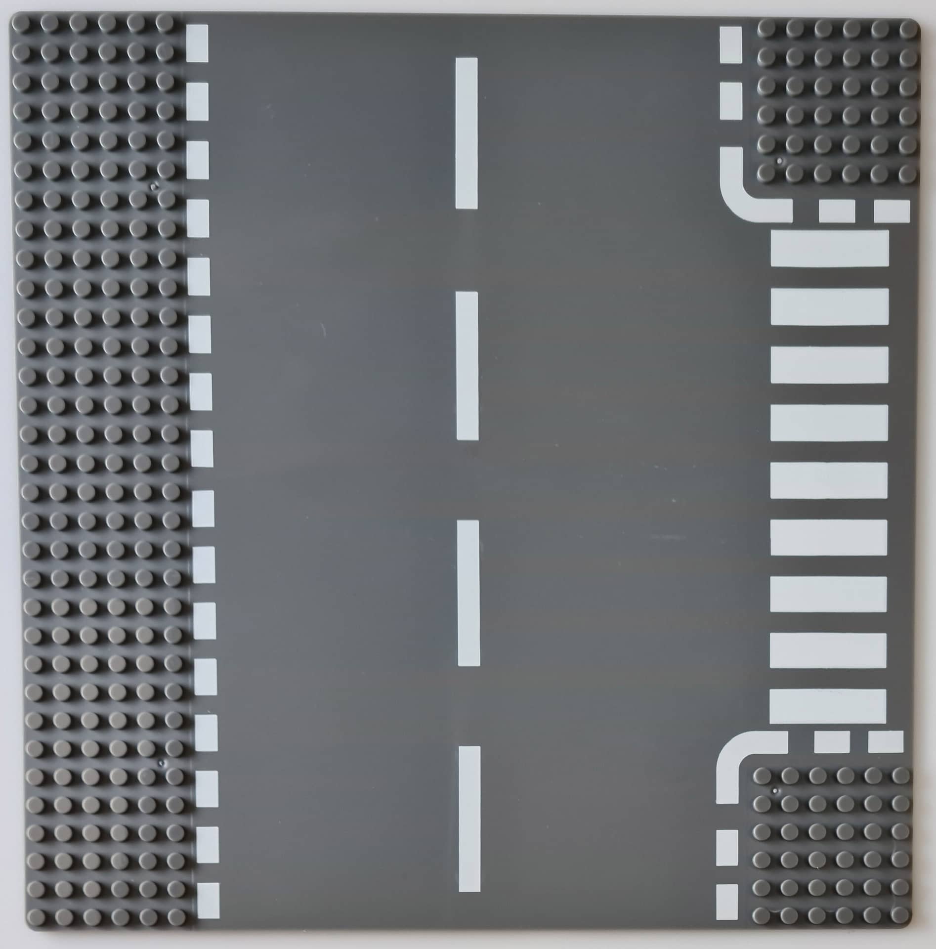 BASEPLATE T-junction 32x32 Studs Generic Brand