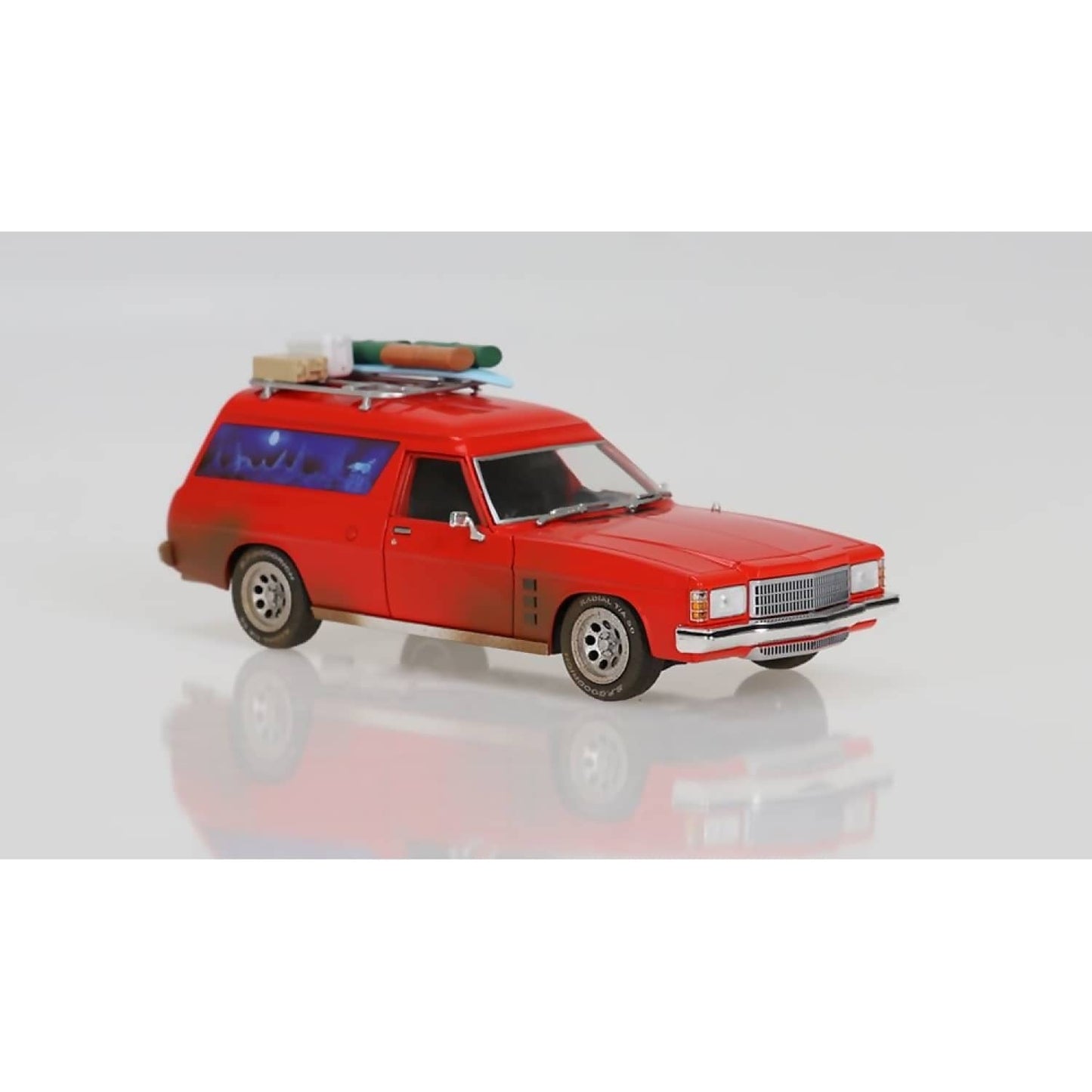 DDA Collectibles -  1:24 Scale - Max's 1975 HJ Holden Sandman Panelvan Dirty Version Movie Fully Detailed Opening Doors Bonnet Tailgate Roof Rack - Diecast Model