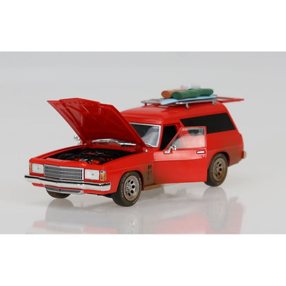 DDA Collectibles -  1:24 Scale - Max's 1975 HJ Holden Sandman Panelvan Dirty Version Movie Fully Detailed Opening Doors Bonnet Tailgate Roof Rack - Diecast Model