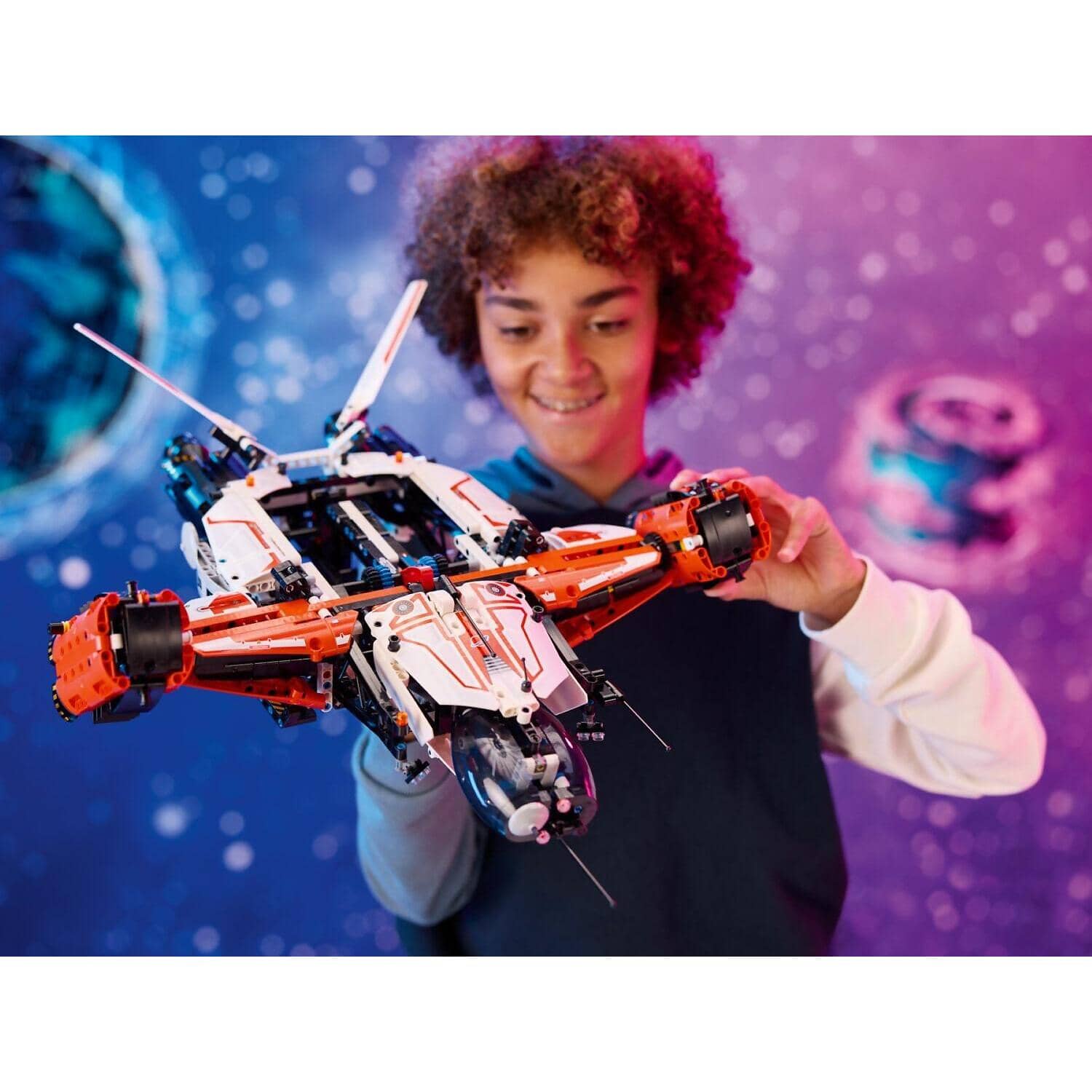 LEGO 42181 VTOL Heavy Cargo Spaceship LT81 - Technic