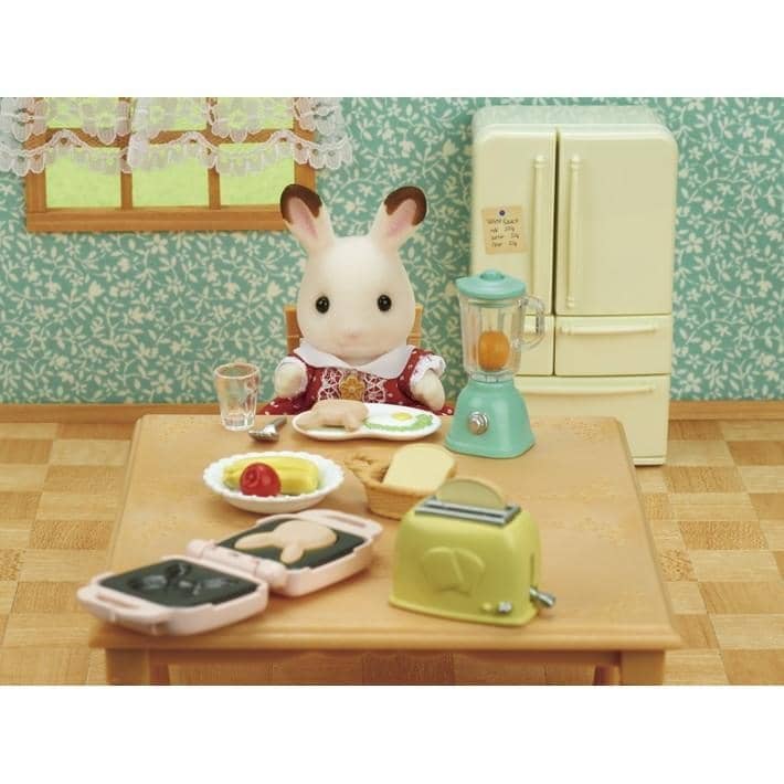 Sylvanian Families - Breakfast  Animal Doll Playset