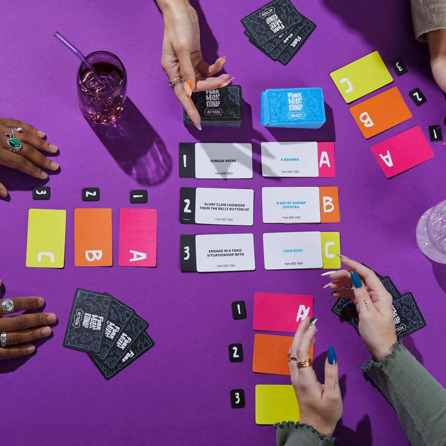 Hasbro -  Gaming - Fork Milk Kidnap Card Game