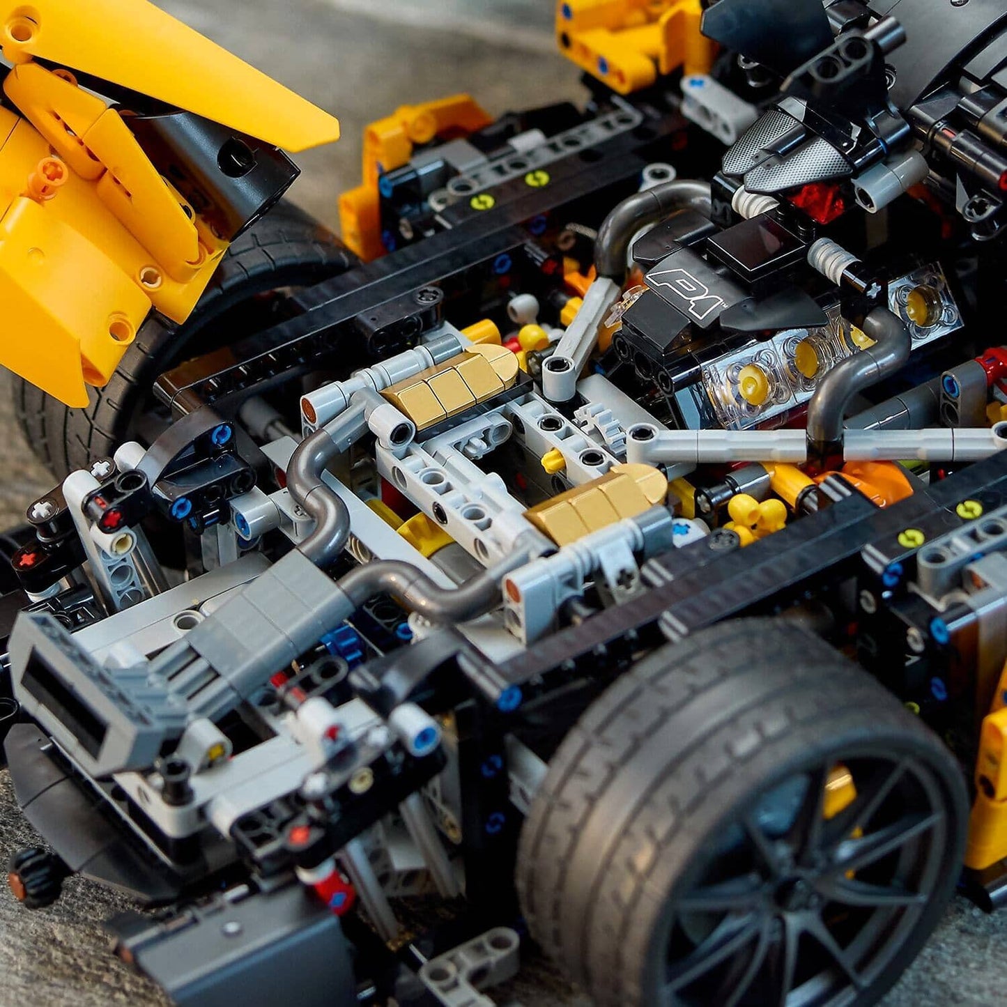 LEGO 42172 McLaren P1™ - Technic