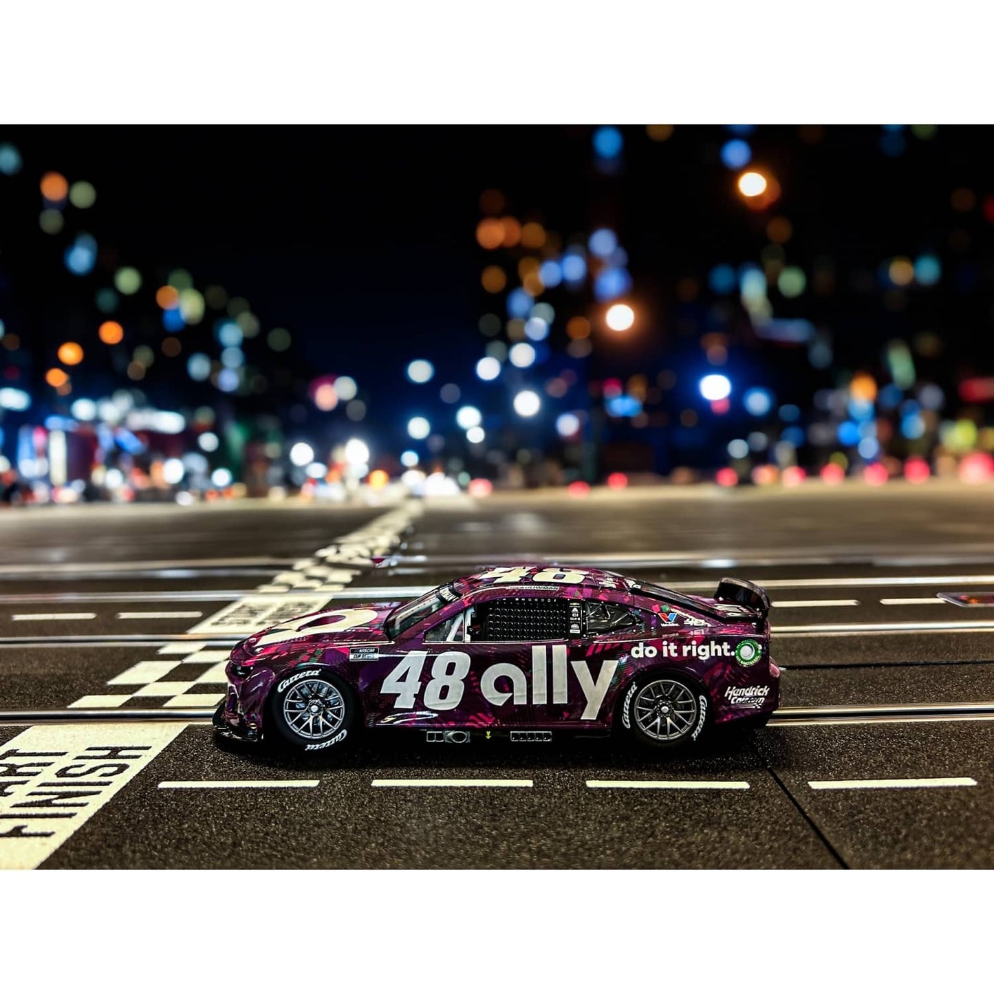 Carrera -  Evolution 1:32 - NASCAR Camaro NextGen ZL1 Hendrick Motorsports Alex Bowman No.48 Slot Car Also Suits Scalextric