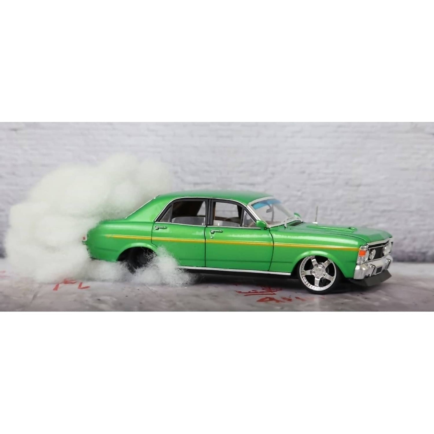 DDA Collectibles -  1:24 Scale - Green 1969 Ford XW GS Burnout Car - Diecast Model