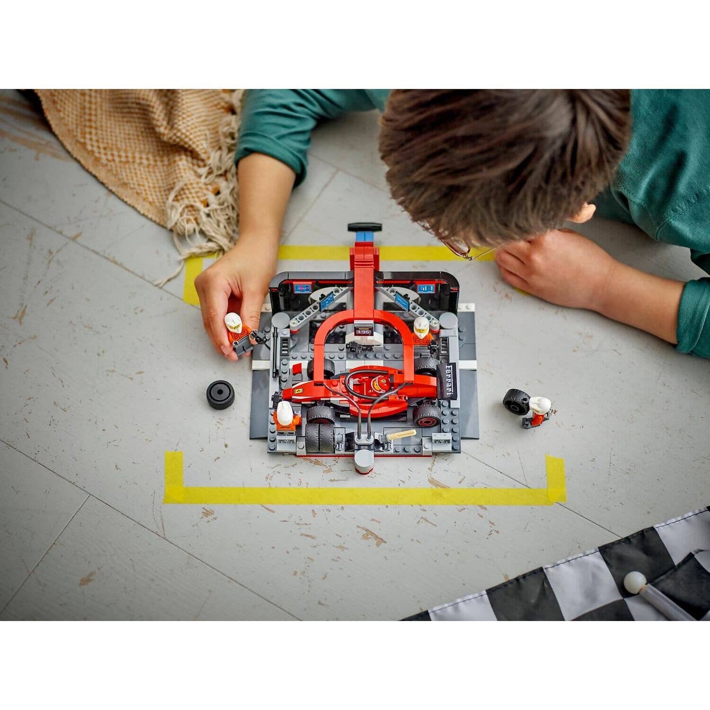 LEGO 60443 F1® Pit Stop & Pit Crew with Ferrari Car - City
