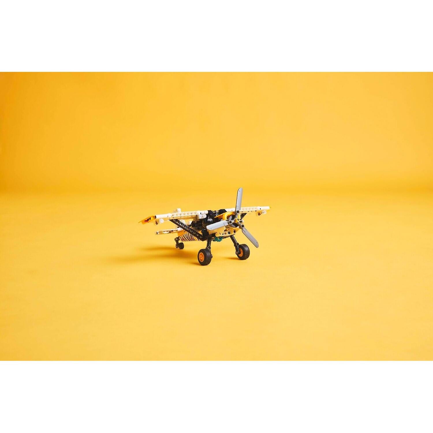LEGO 42198 Bush Plane - Technic