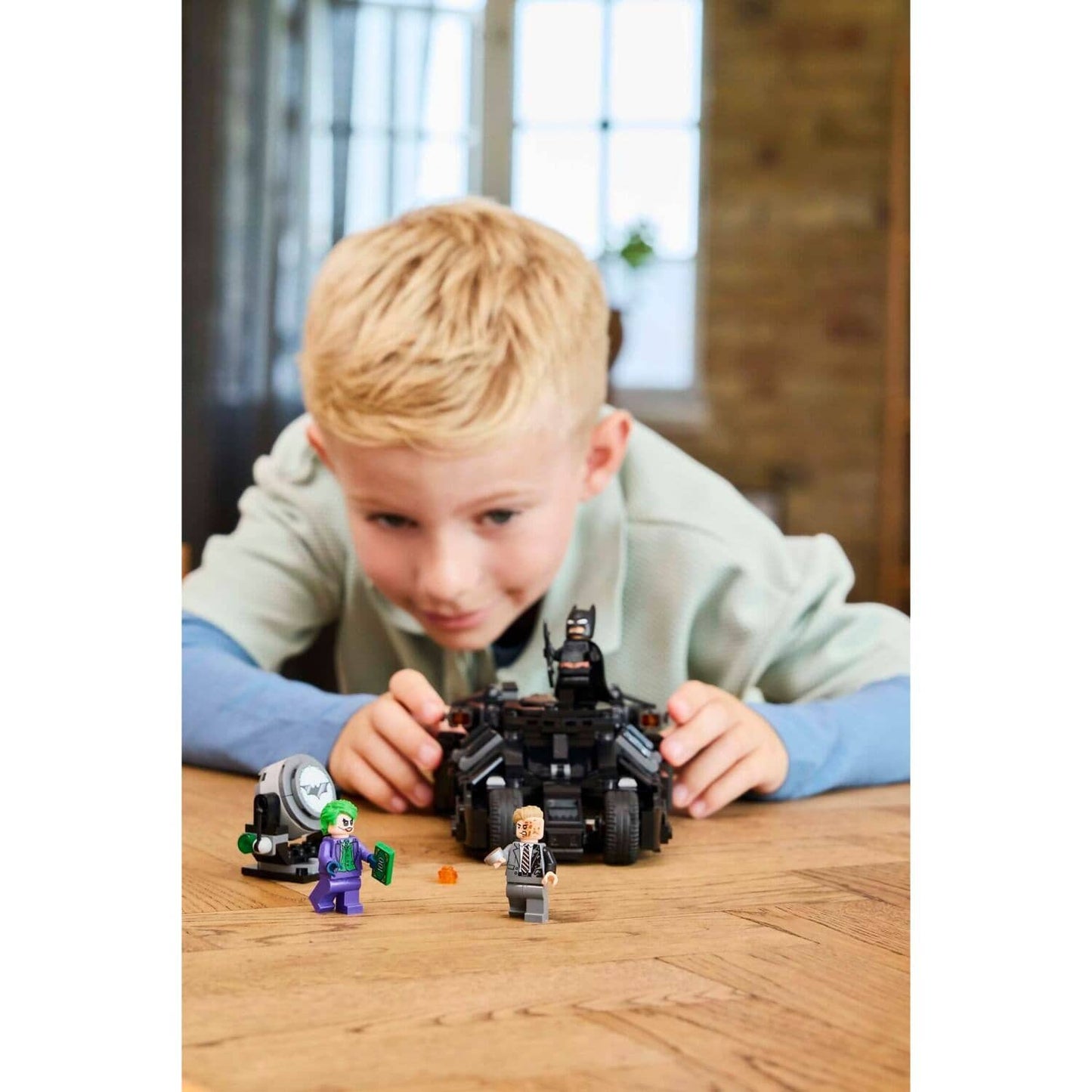LEGO 76303 Batman™ Tumbler Vs. Two-face™ & The Joker - DC Super Heroes