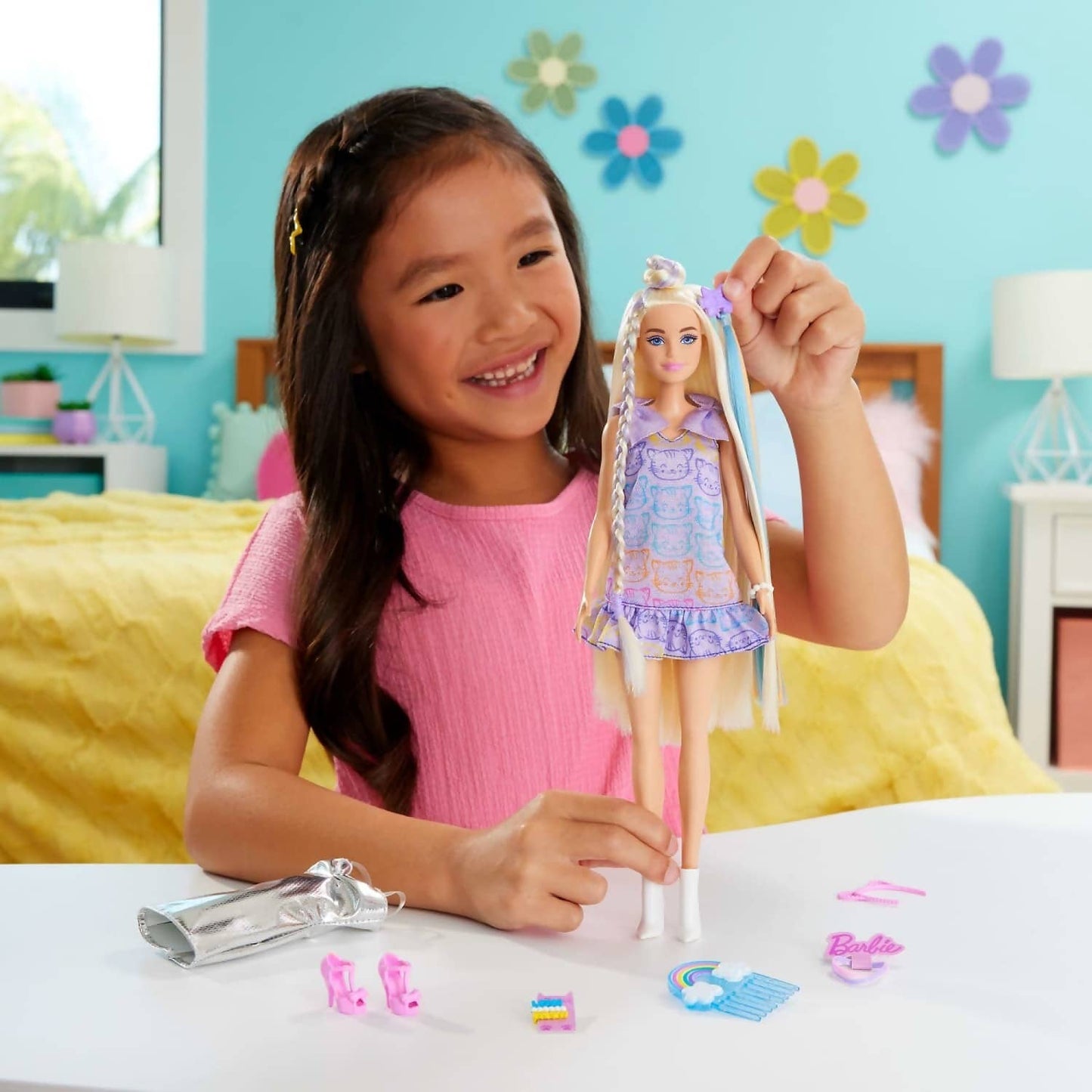 Barbie - Fun & Fancy Doll & Accessories Blonde Fashion Doll With Extra-long Hair & 2 Looks