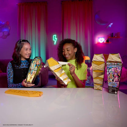 Monster High - Buried Secrets Surprise Dolls With Cozy Creepover Theme