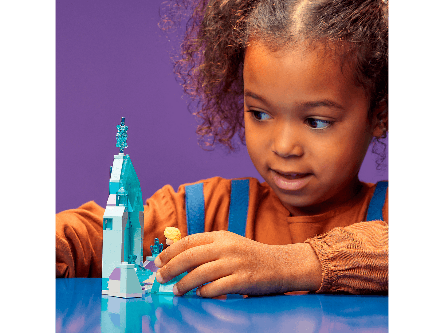 LEGO 43199 Elsa’s Castle Courtyard - Disney Princess