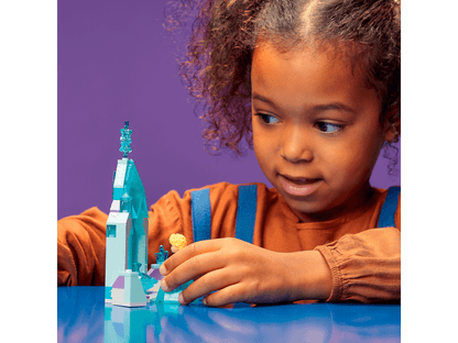 LEGO 43199 Elsa’s Castle Courtyard - Disney Princess