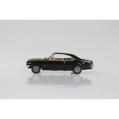 DDA Collectibles -  1:32 Scale - 1970 Black HG Holden Monaro GTS 350 - Diecast Model