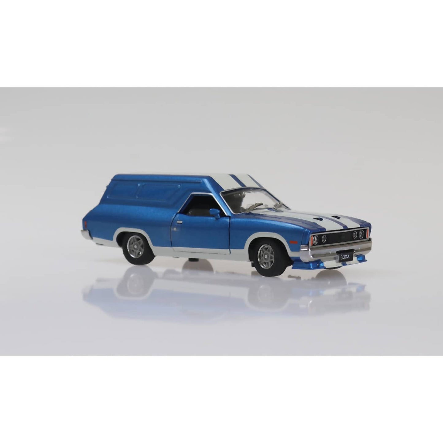 DDA Collectibles -  1:32 Scale - Dark Blue White Stripes XC Panel Van - Diecast Model