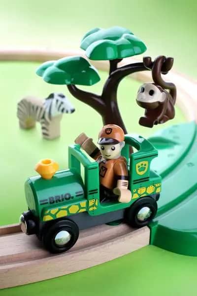 Brio -  World - Wooden Train Set Safari Railway Set 17pce