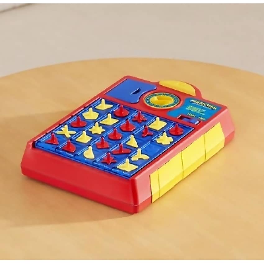 Hasbro -  Gaming - Perfection Board Game - Hasbro