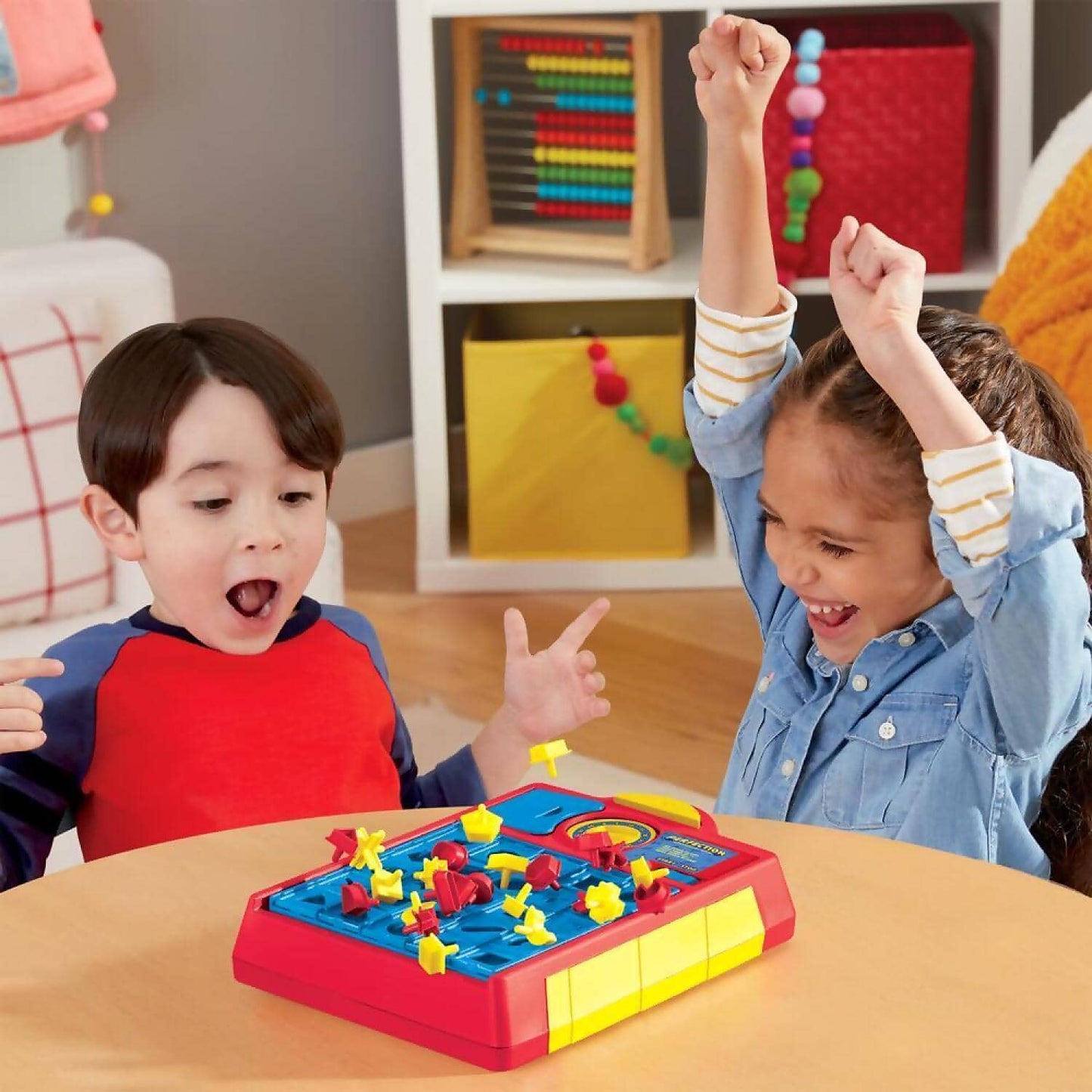 Hasbro -  Gaming - Perfection Board Game - Hasbro