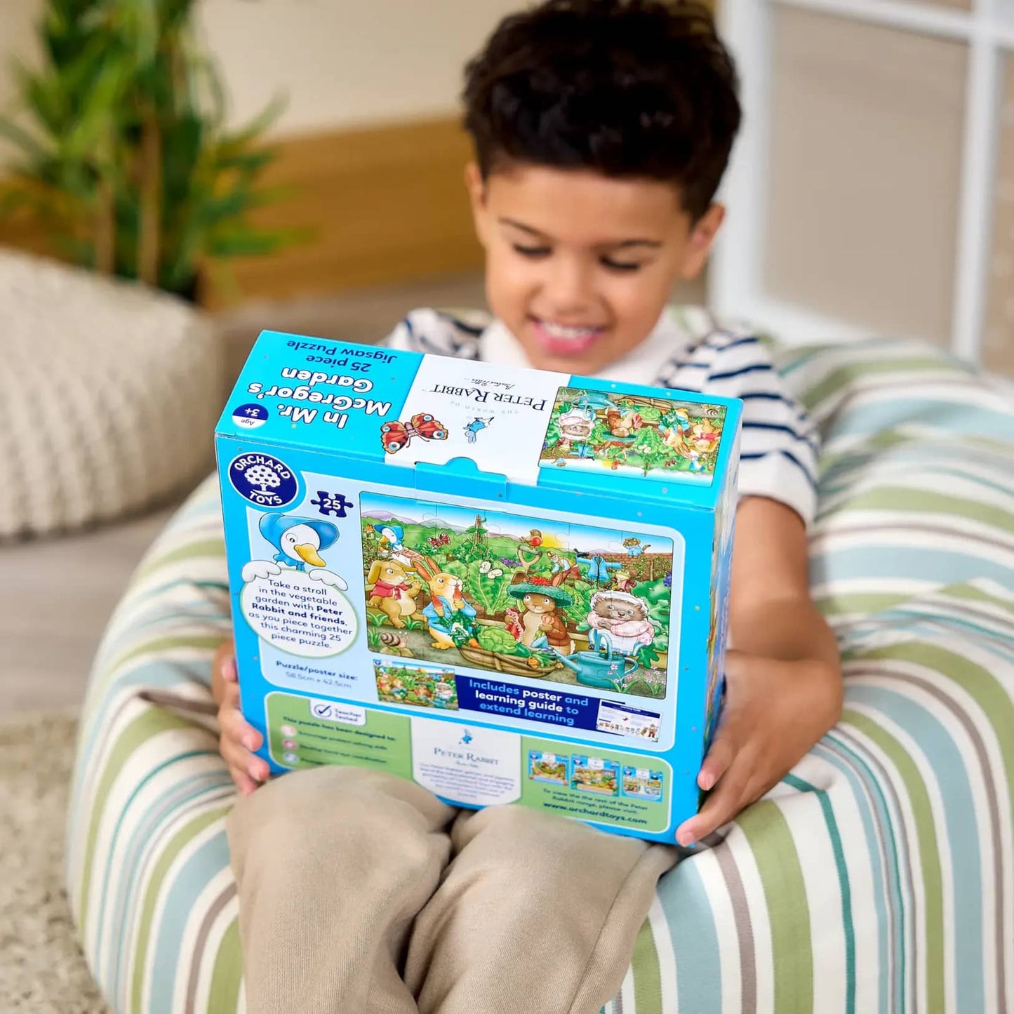 Orchard Toys - Peter Rabbit™ In Mr. McGregor's Garden jigsaw puzzle 25 Pieces