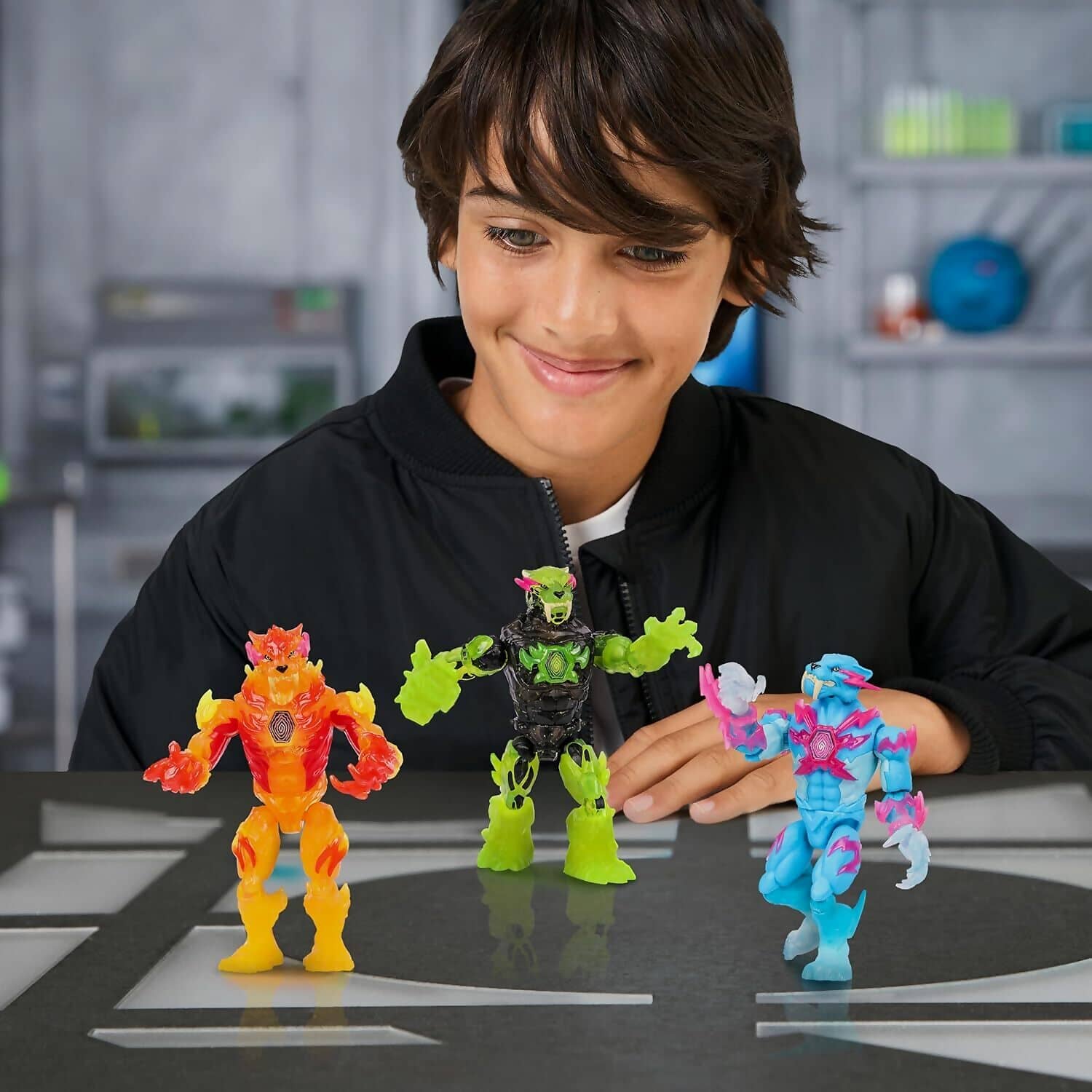MrBeast Lab - Mutators Fire Panther Hyper Fusion Series Action Figure