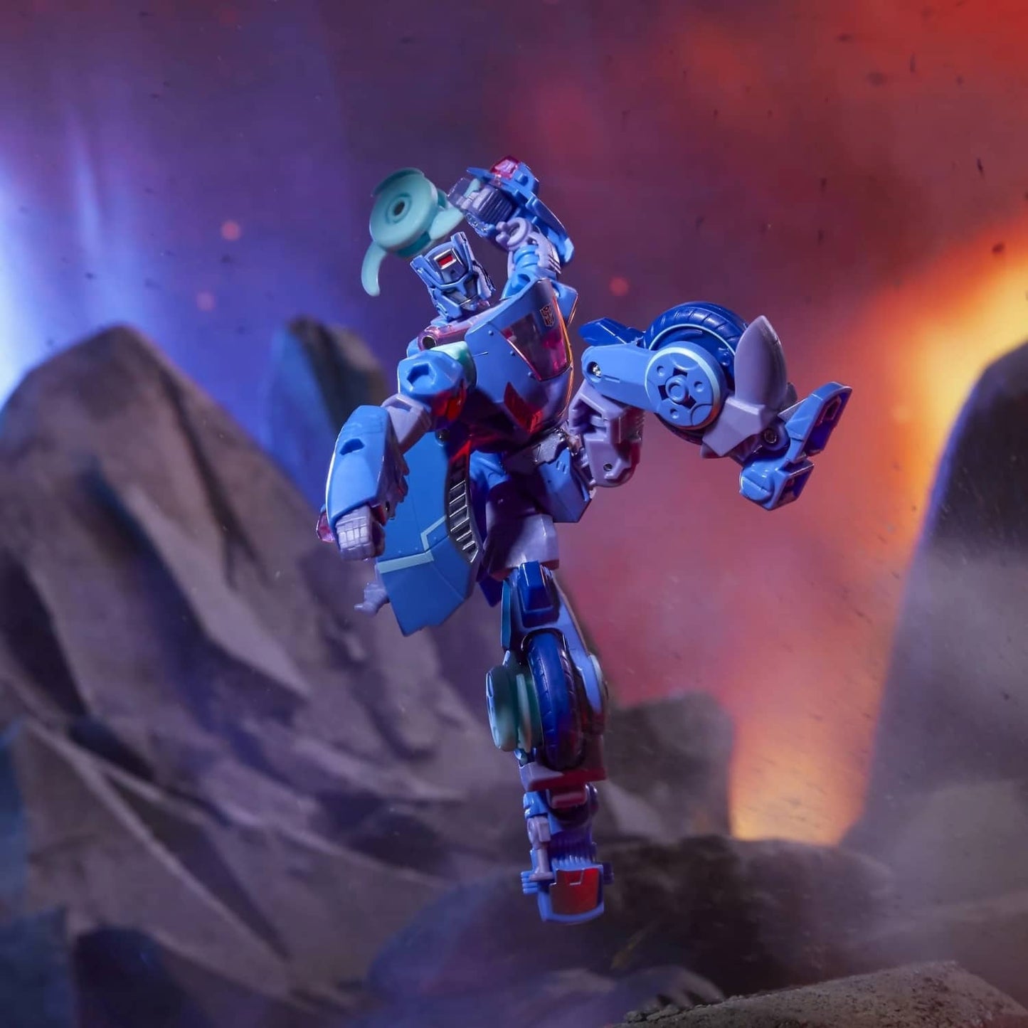 Transformers - Legacy United Deluxe Class Cyberverse Universe Chromia 5.5-inch Action Figure - Hasbro