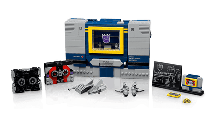 LEGO 10358 Transformers: Soundwave - ICONS