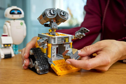 LEGO 43279 WALL-E and EVE - Disney