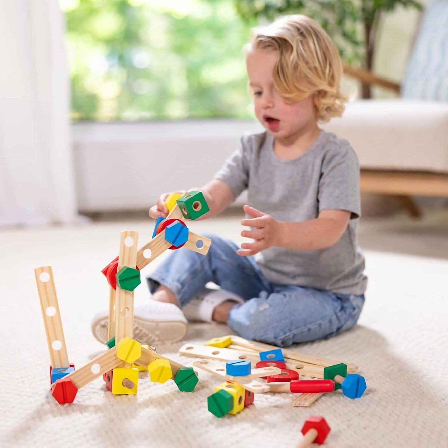 Melissa & Doug - Construction Set in a Box Wooden Toy