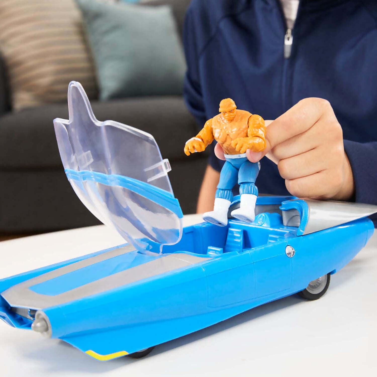 Marvel - Studios - The Fantastic Four: First Steps Hover & Cruise FantastiCar with The Thing Action Figure