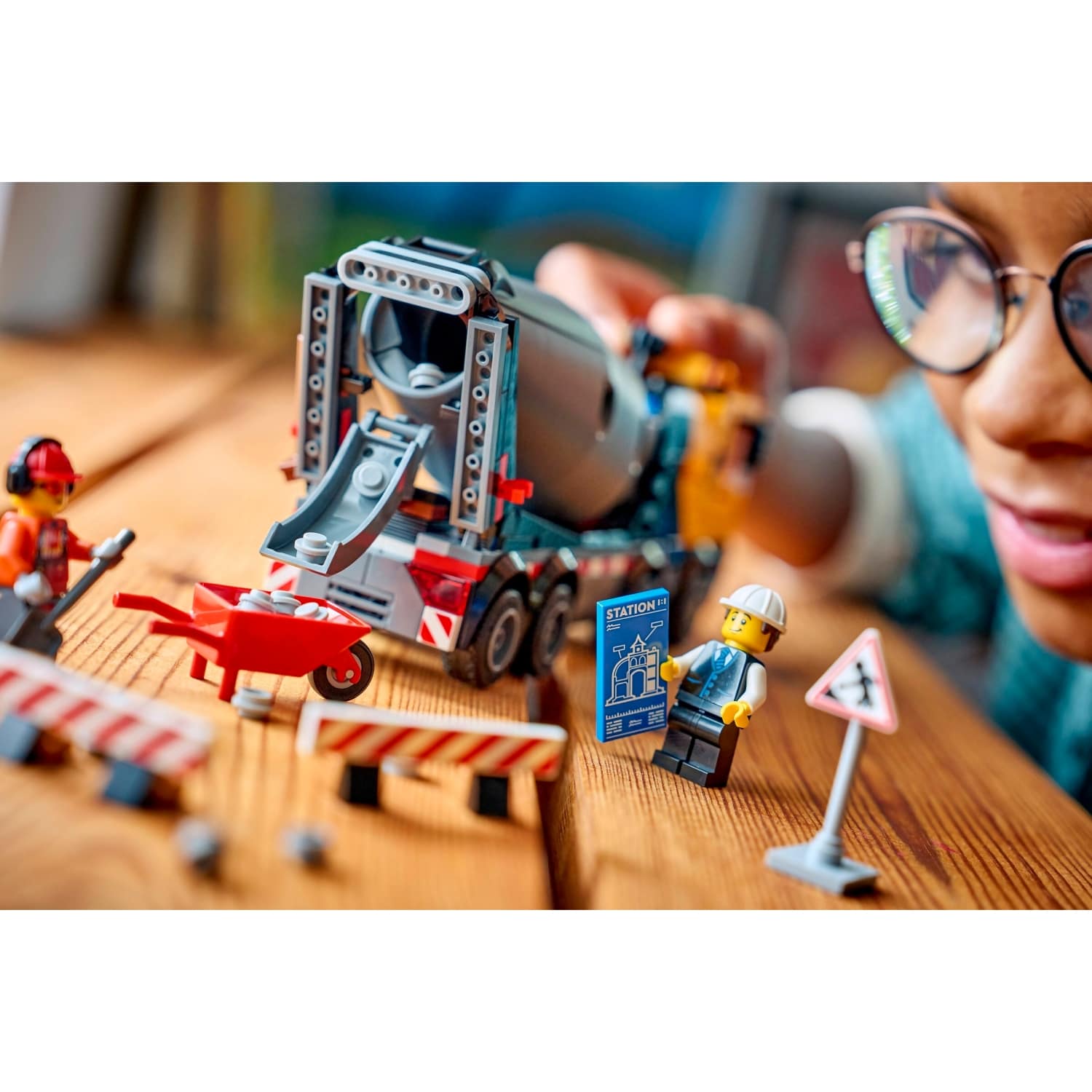 LEGO 60478 Cement Mixer - City