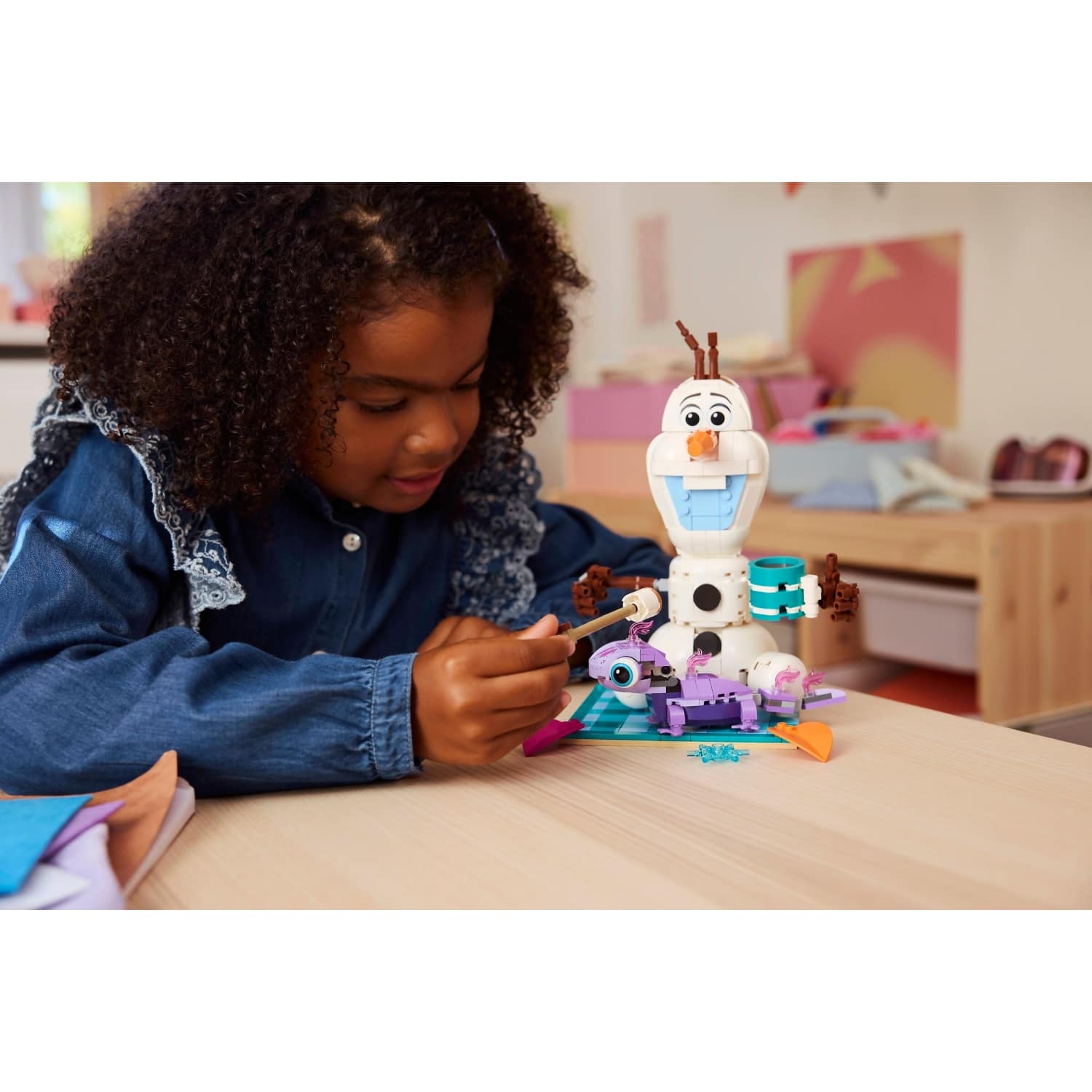 LEGO 43287 Olaf and Bruni s Picnic Fun - Disney