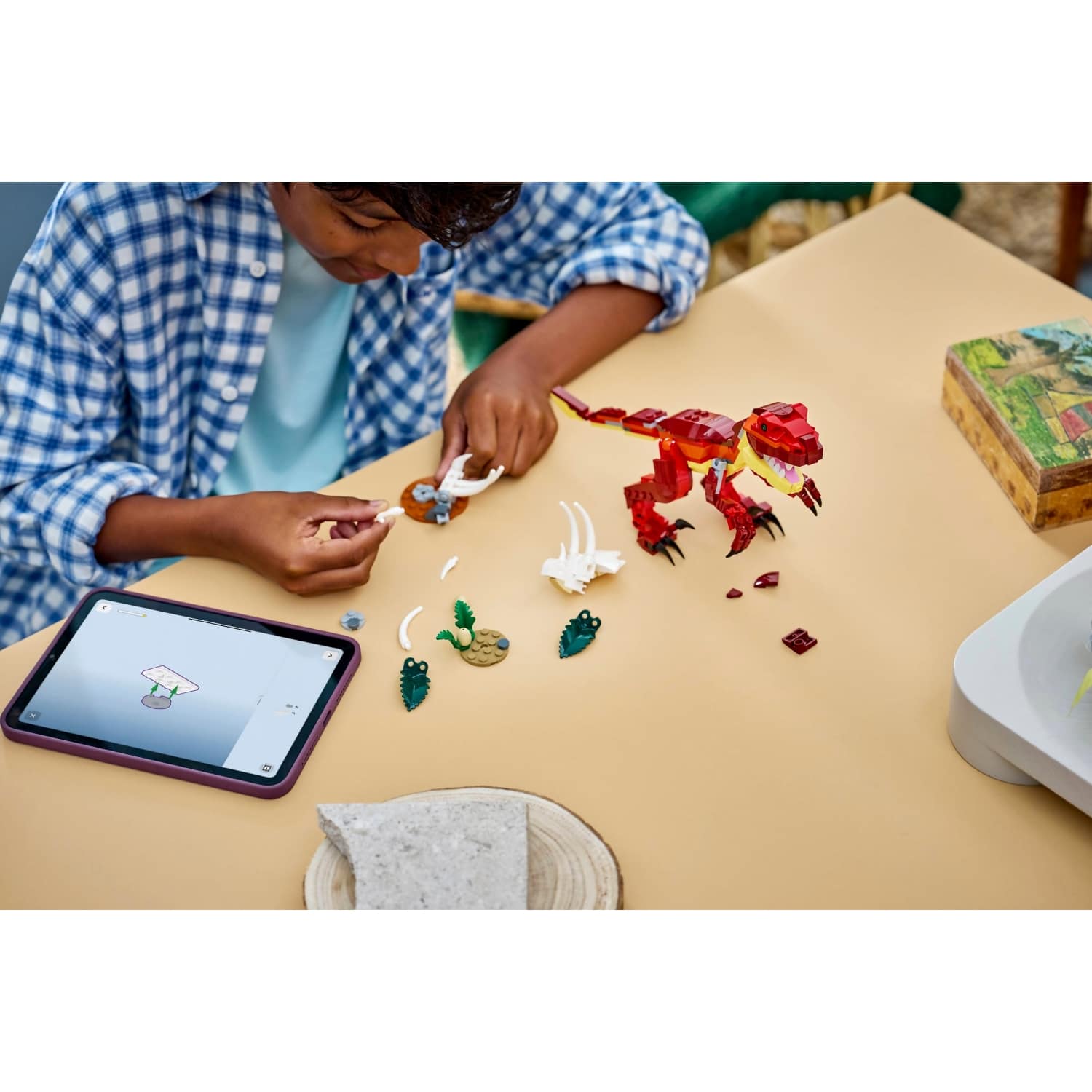 LEGO 31379 Fierce Dinosaur - Creator 3-in-1